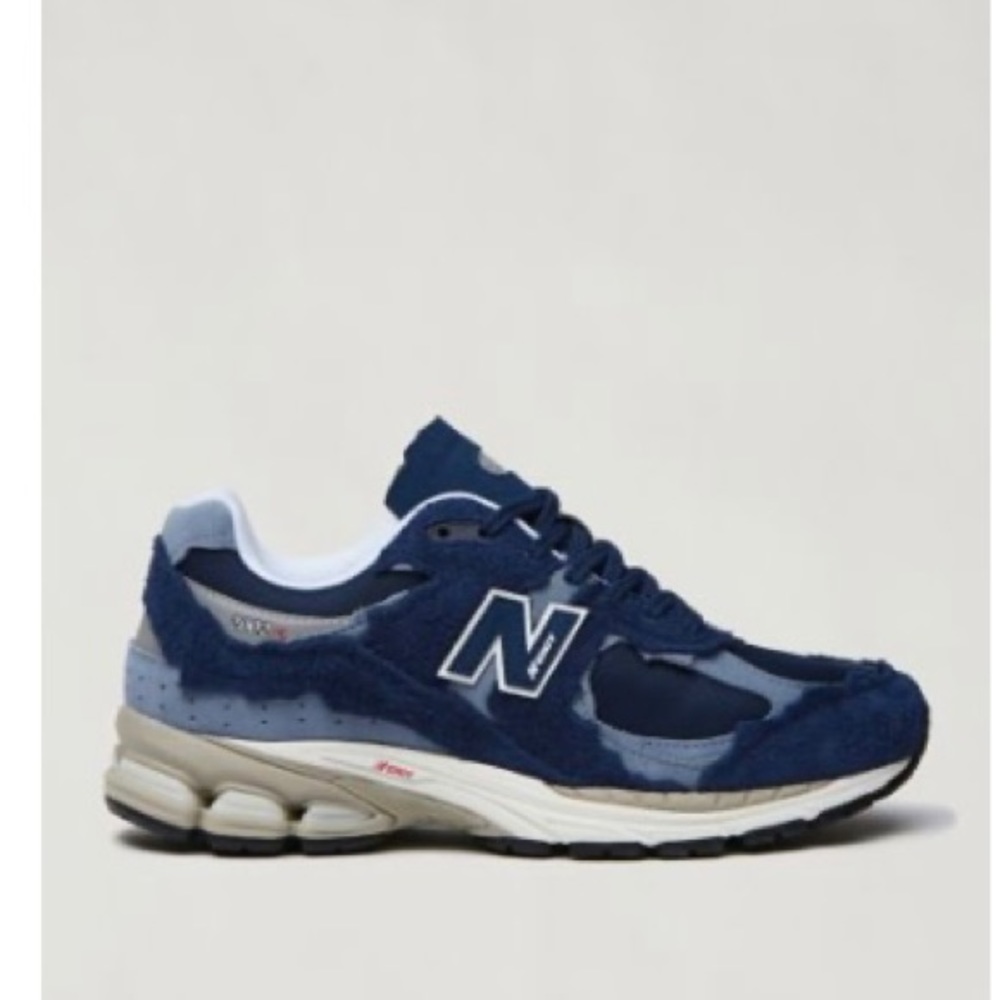 New Balance 2002R Protection Pack Sneaker NWT $150